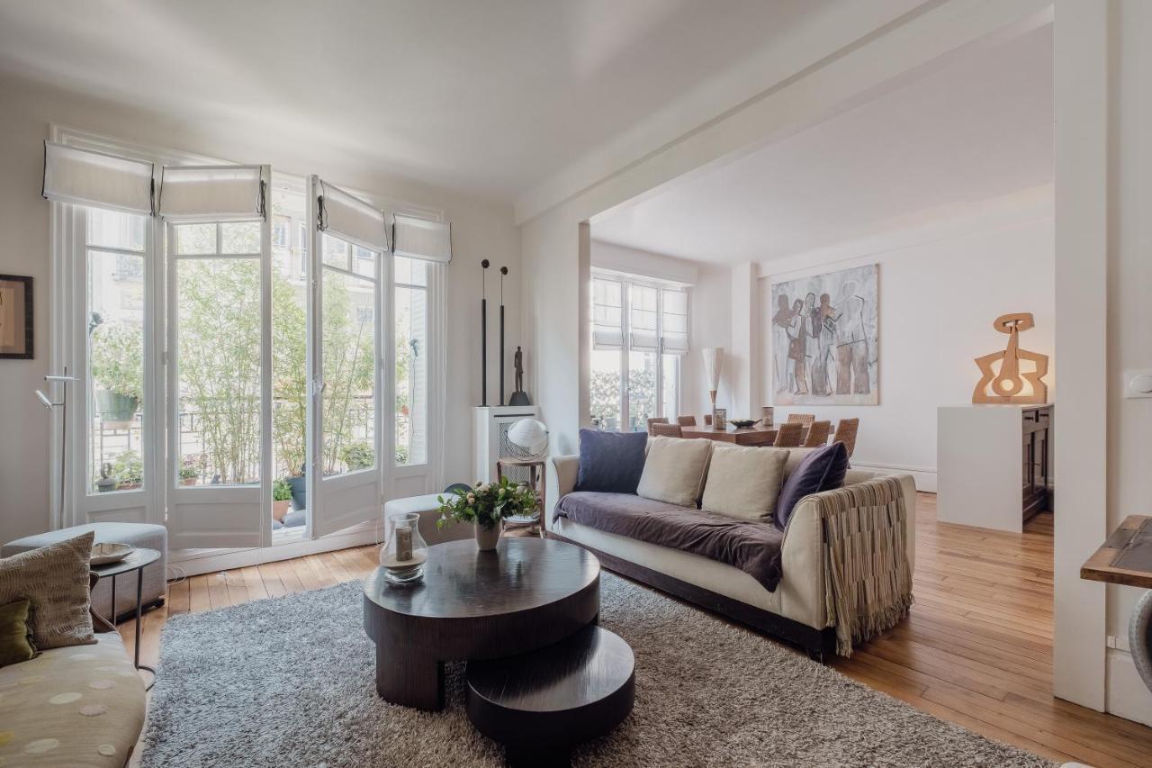Veeve - La Vie Est Belle Apartment Paris