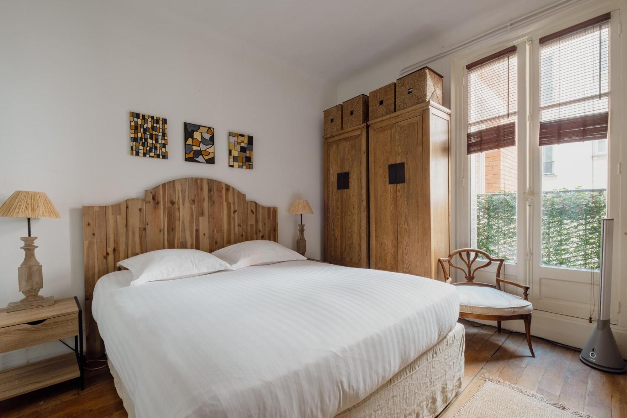 Veeve - La Vie Est Belle Apartment