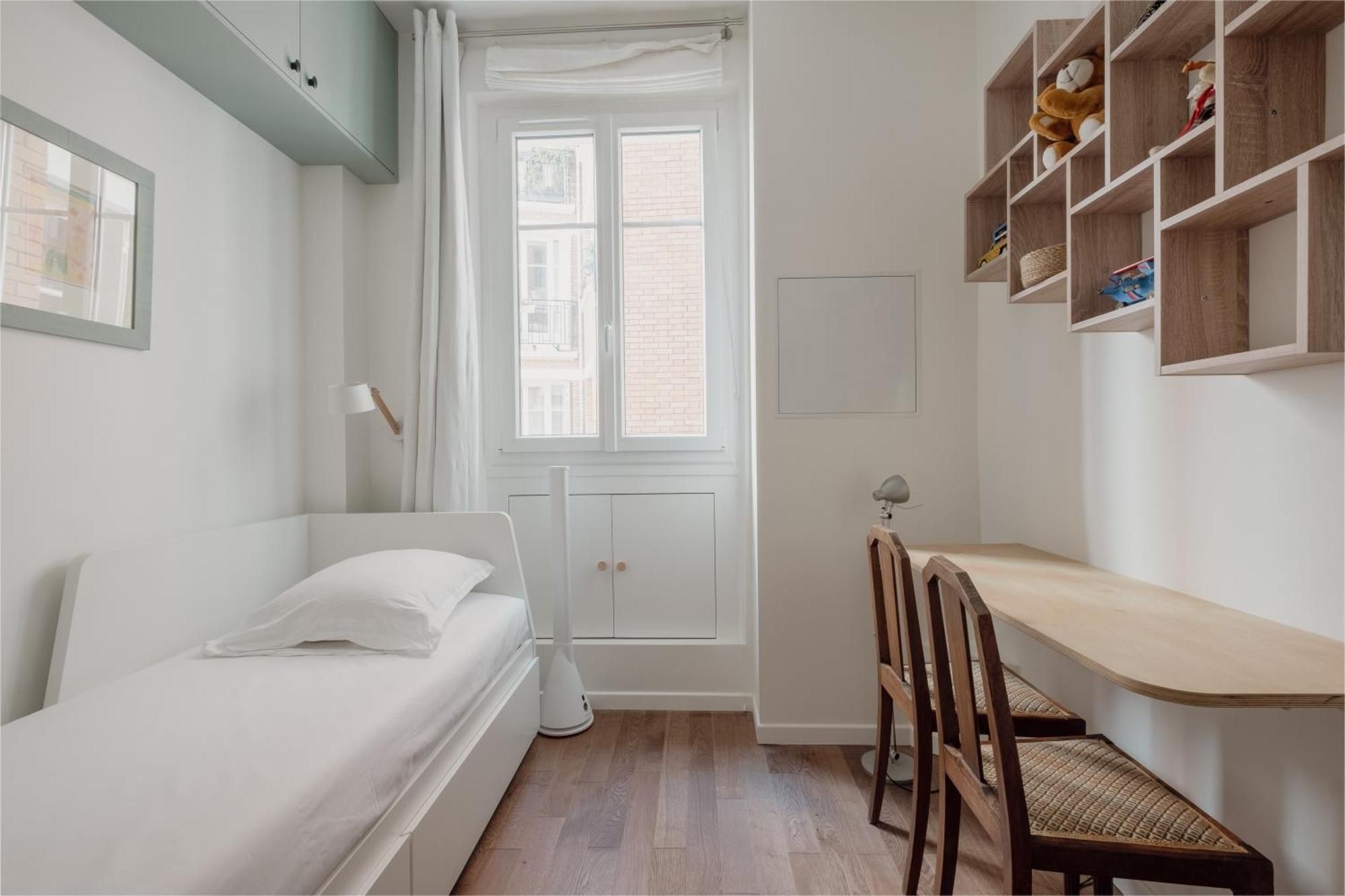 Veeve - La Vie Est Belle