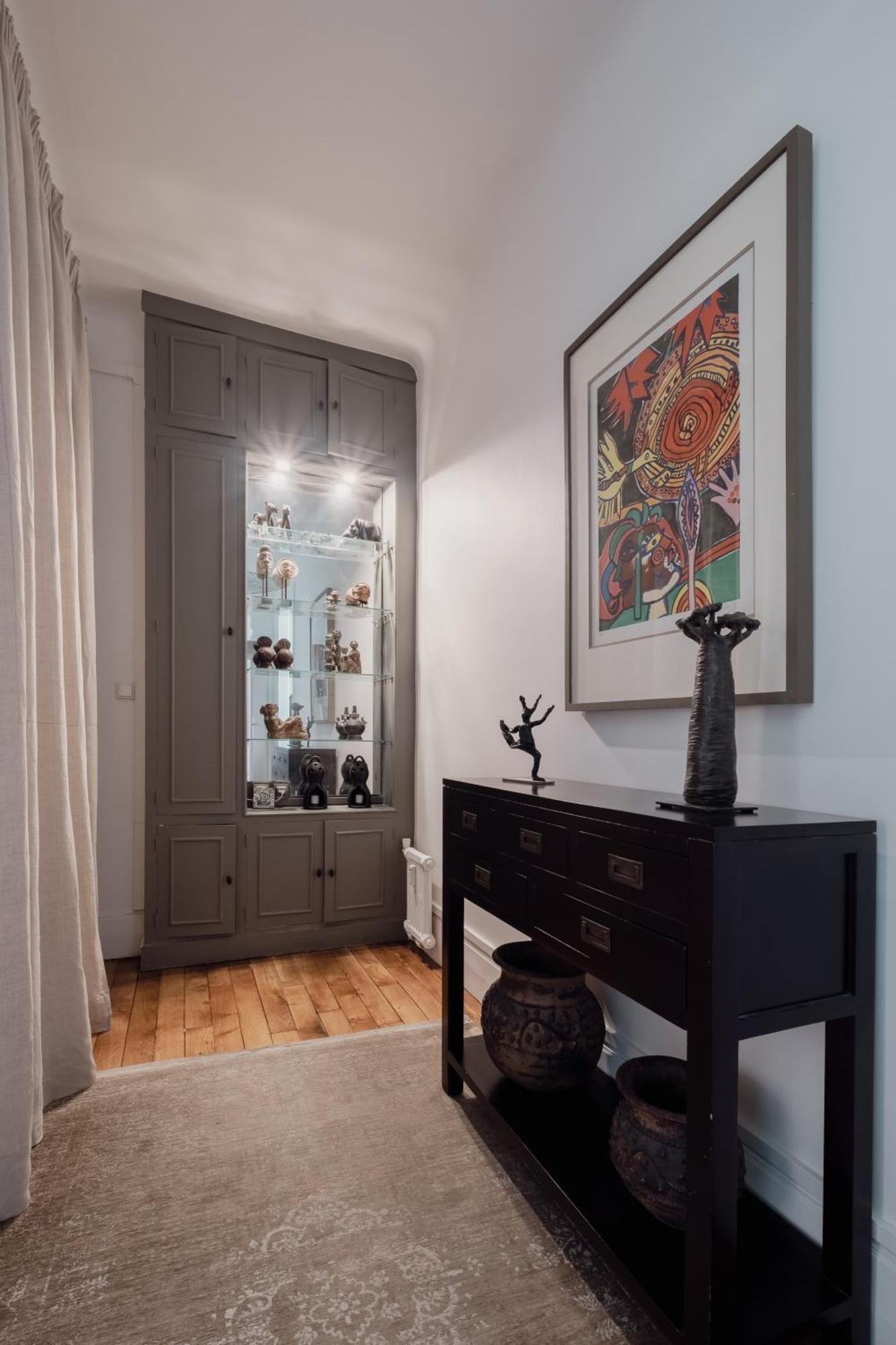 Veeve - La Vie Est Belle *